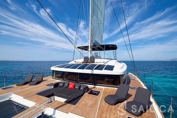 Lagoon 52 - Yacht Charter Sailica