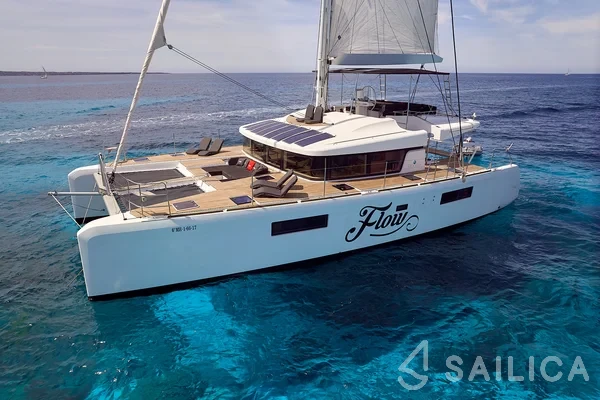 Lagoon 52 - Yacht Charter Sailica