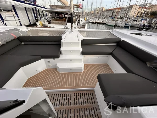 Samana 59 - Yacht Charter Sailica