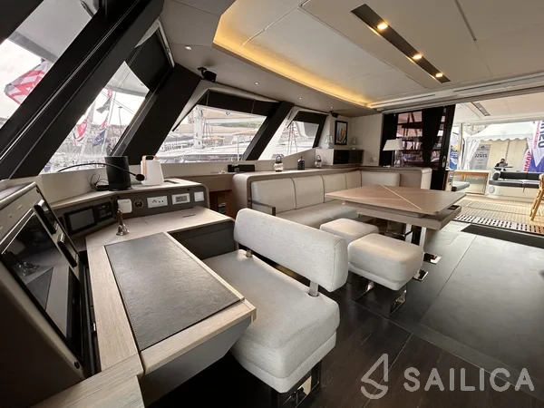 Samana 59 - Yacht Charter Sailica