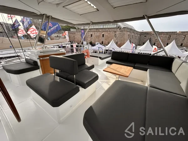 Samana 59 - Yacht Charter Sailica