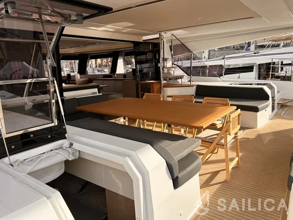 Samana 59 - Yacht Charter Sailica