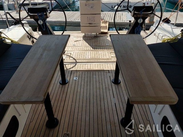 More 55 - Yacht Charter Sailica