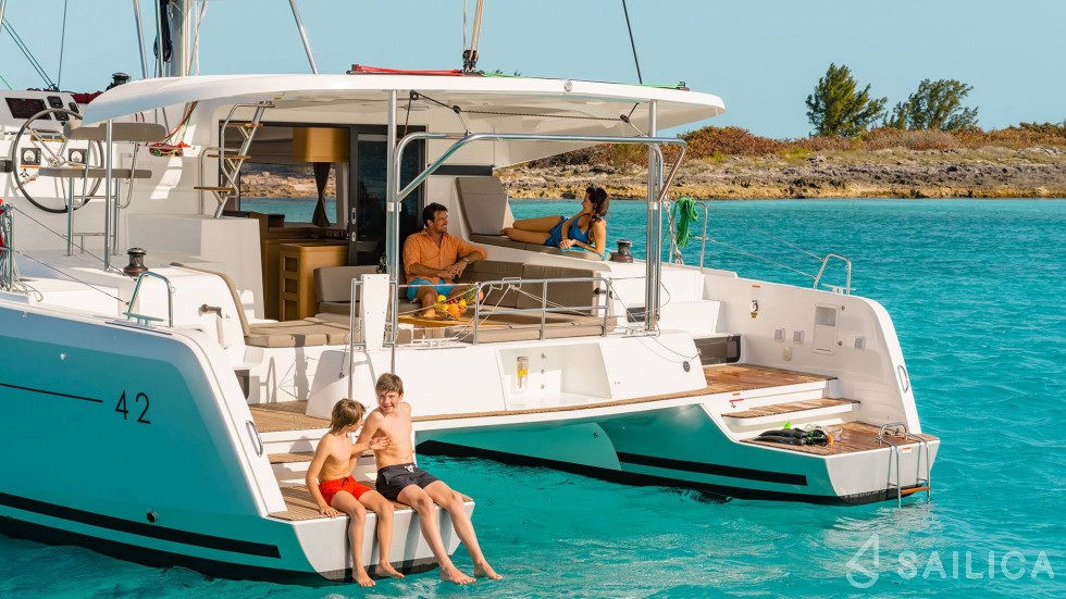 Lagoon 42 - Yacht Charter Sailica