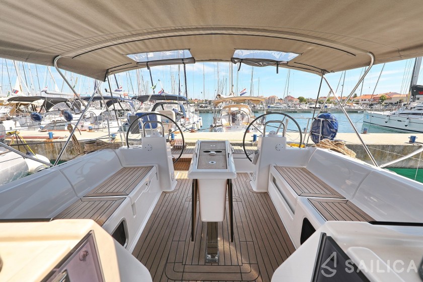 Dufour 460 GL - Yacht Charter Sailica