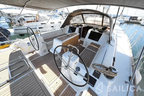 Dufour 460 GL - Yacht Charter Sailica