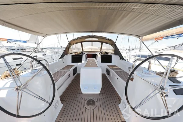 Dufour 460 GL - Yacht Charter Sailica
