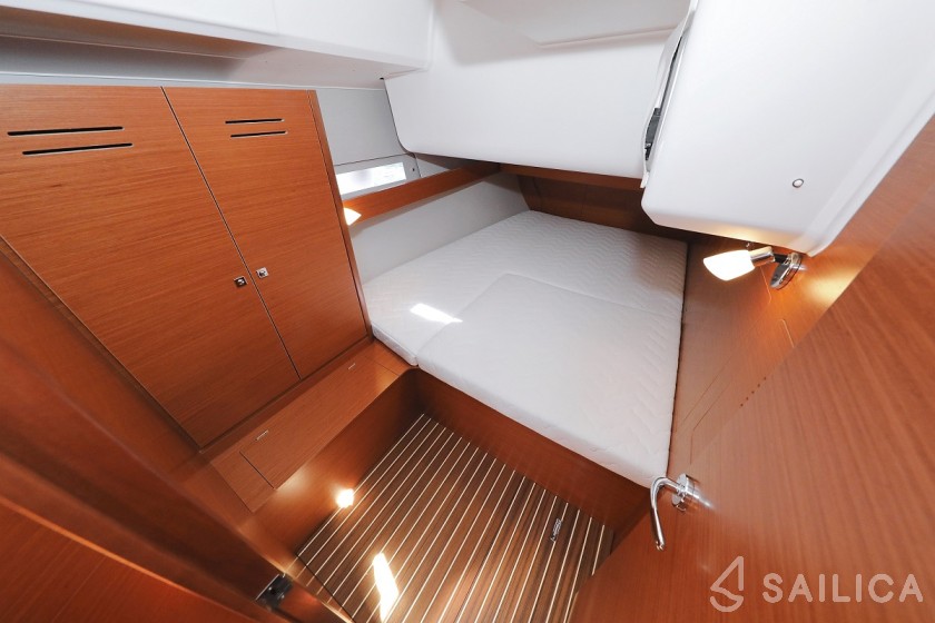 Dufour 460 GL - Yacht Charter Sailica