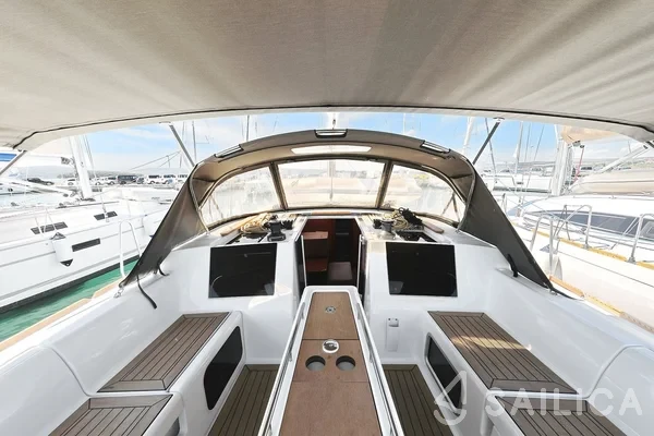 Dufour 460 GL - Yacht Charter Sailica