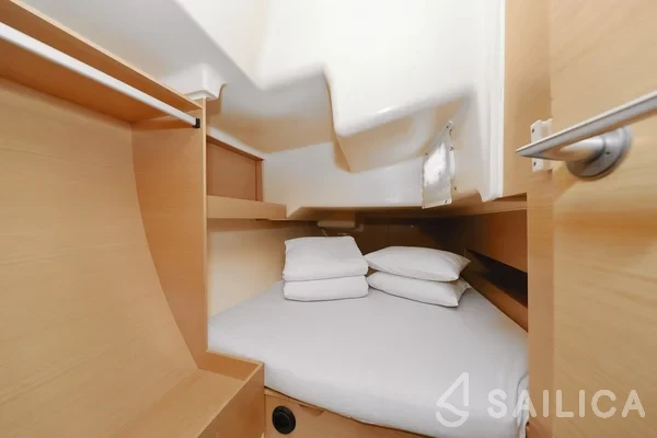 Elan 350 - Yacht Charter Sailica
