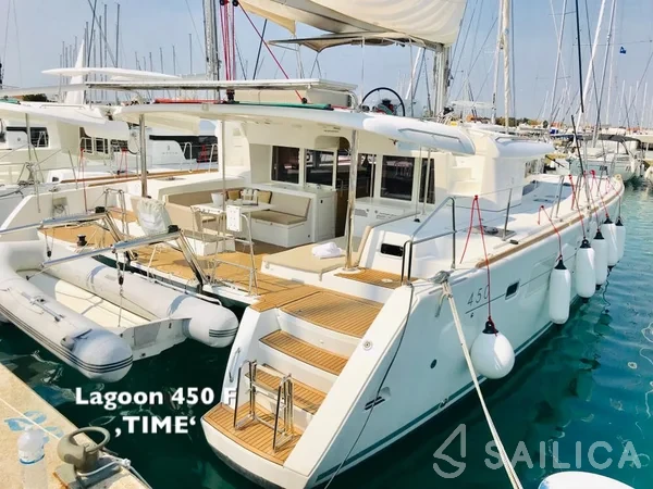 Lagoon 450 - Yacht Charter Sailica