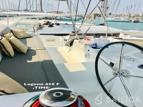 Lagoon 450 - Yacht Charter Sailica