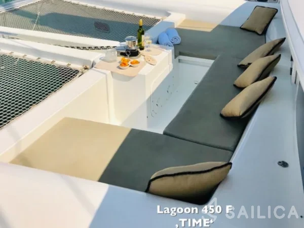 Lagoon 450 - Yacht Charter Sailica