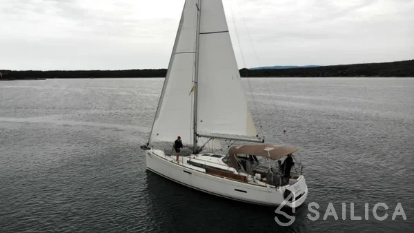 Sun Odyssey 389 - Yacht Charter Sailica