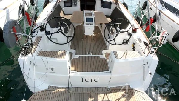 Sun Odyssey 389 - Yacht Charter Sailica