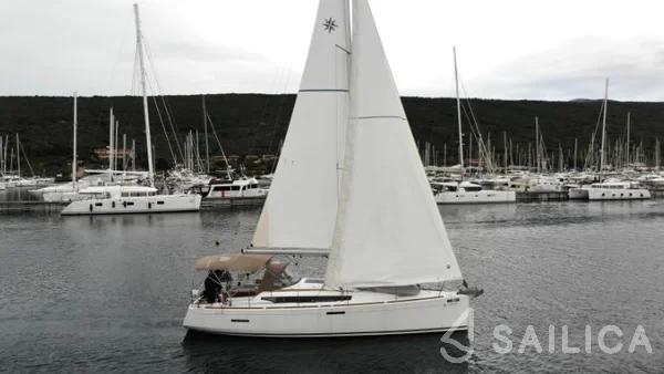 Sun Odyssey 389 - Yacht Charter Sailica