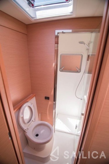 Lagoon 52F - Yacht Charter Sailica
