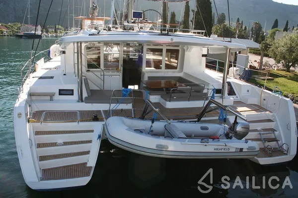 Lagoon 52F - Yacht Charter Sailica