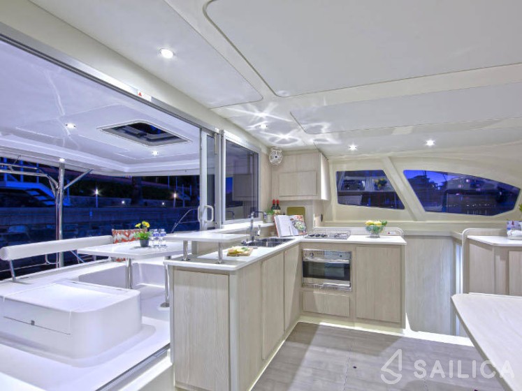 Leopard 44 - Yacht Charter Sailica
