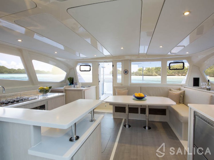 Leopard 44 - Yacht Charter Sailica