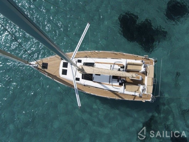 Dufour 460 GL - Yacht Charter Sailica