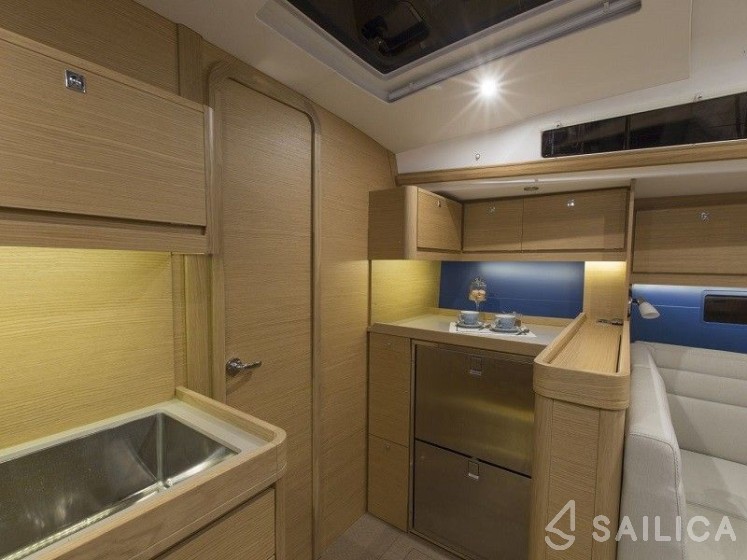 Dufour 460 GL - Yacht Charter Sailica