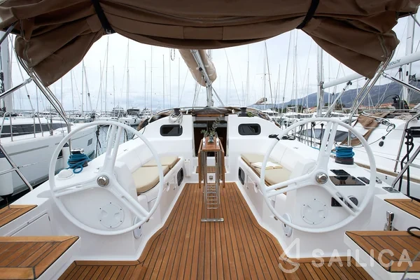 Elan 40 Impression - Yacht Charter Sailica