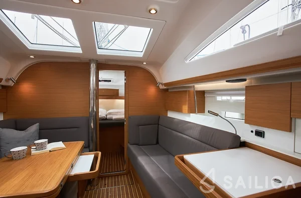 Elan 40 Impression - Yacht Charter Sailica
