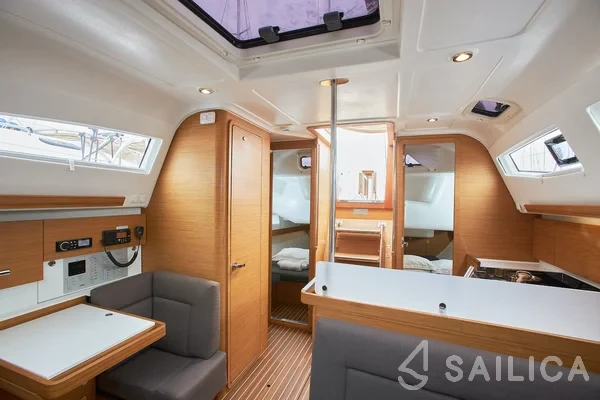 Elan 40 Impression - Yacht Charter Sailica