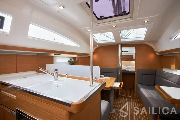 Elan 40 Impression - Yacht Charter Sailica