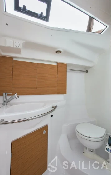 Elan 40 Impression - Yacht Charter Sailica