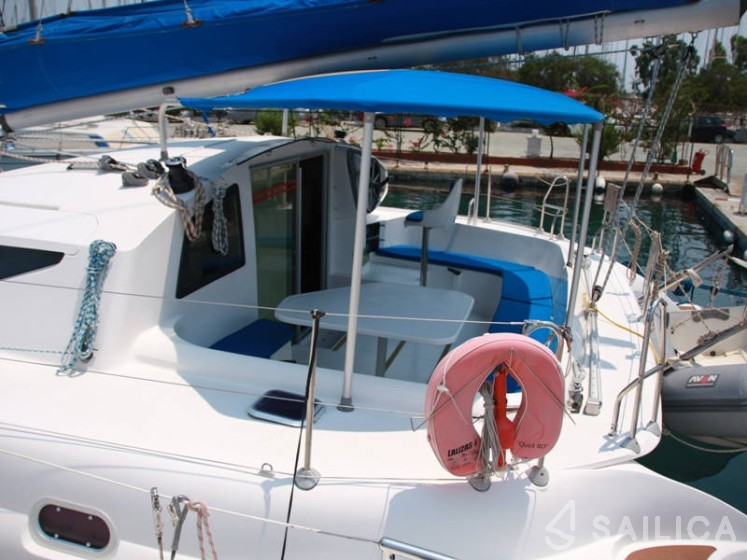 Athena 38 - Yacht Charter Sailica