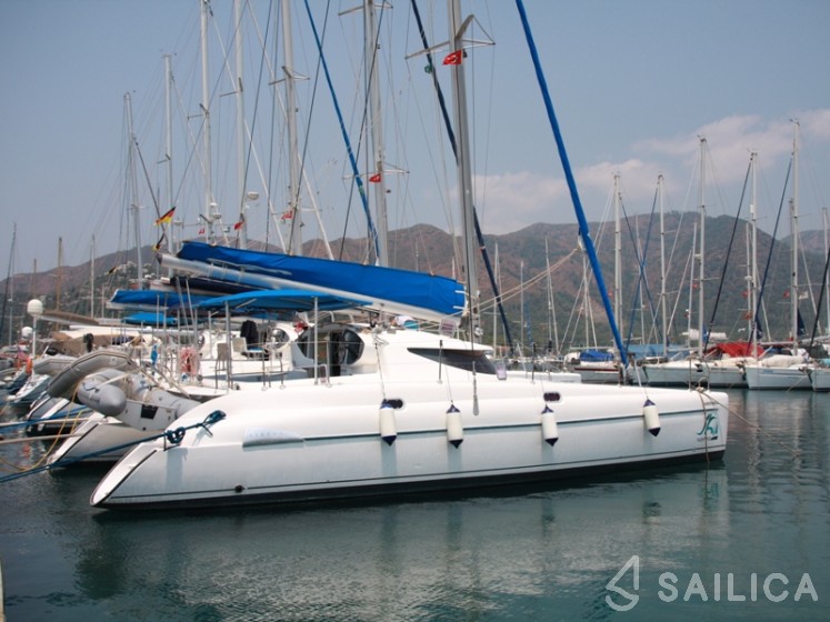 Athena 38 - Yacht Charter Sailica
