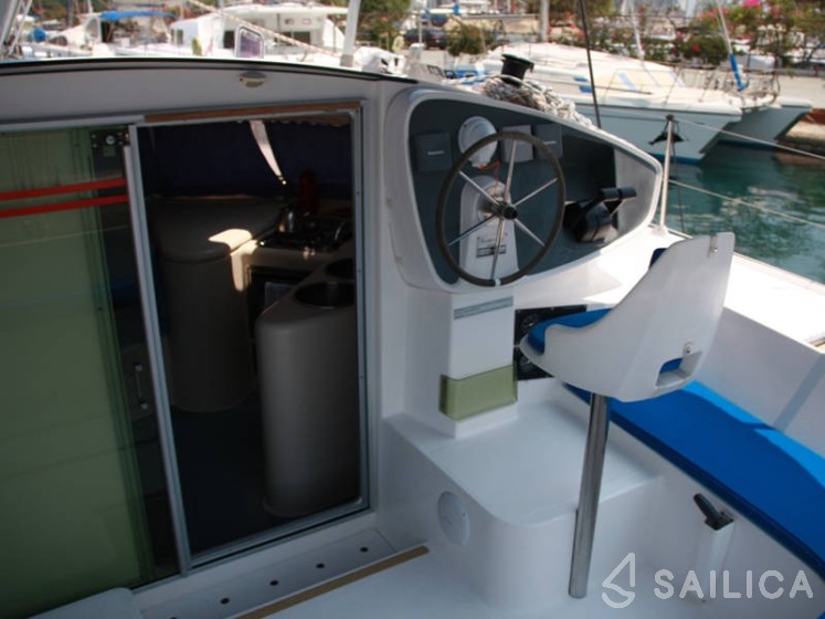 Athena 38 - Yacht Charter Sailica