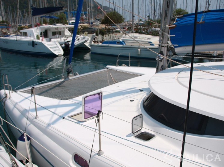Athena 38 - Yacht Charter Sailica