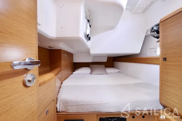 Sun Odyssey 519 - Yacht Charter Sailica