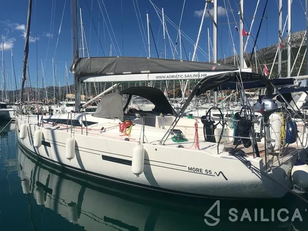 More 55 - Yacht Charter Sailica