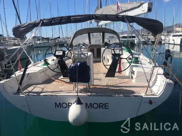 More 55 - Yacht Charter Sailica