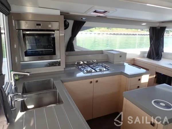 Saona 47 - Yacht Charter Sailica