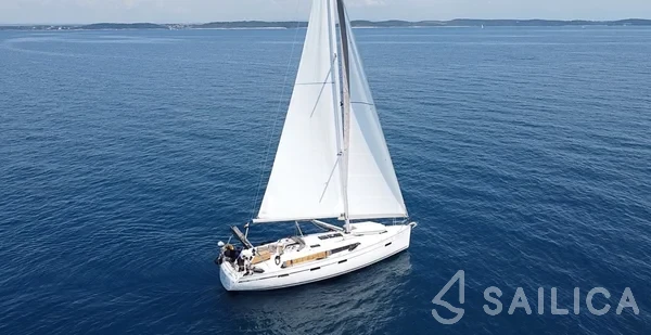 Bavaria 41 Cruiser - Yacht Charter Sailica