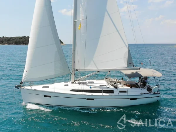 Bavaria 41 Cruiser - Yacht Charter Sailica