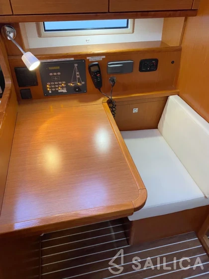 Bavaria 41 Cruiser - Yacht Charter Sailica