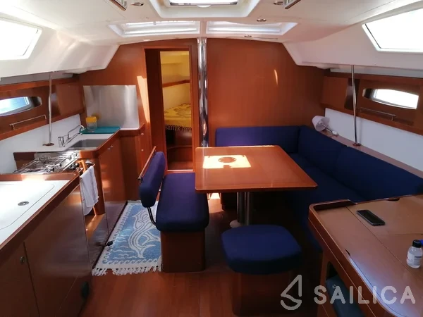 Oceanis 46 - Yacht Charter Sailica