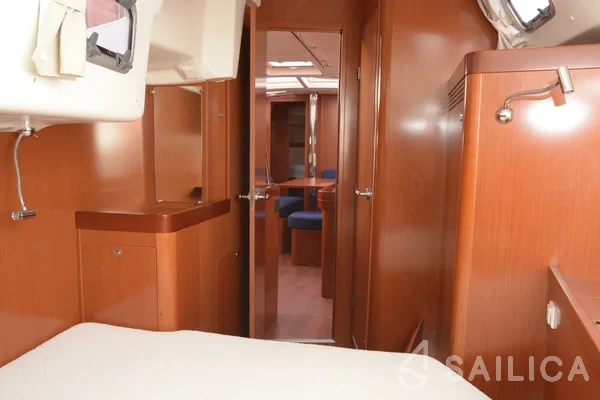 Oceanis 46 - Yacht Charter Sailica