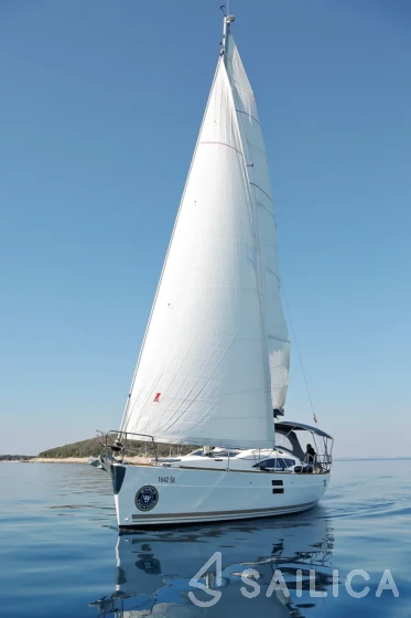 Elan 40 Impression - Yacht Charter Sailica