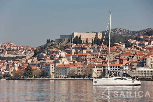 Elan 40 Impression - Yacht Charter Sailica