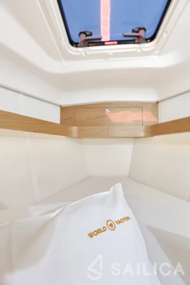 Elan 40 Impression - Yacht Charter Sailica