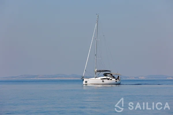 Elan 40 Impression - Yacht Charter Sailica