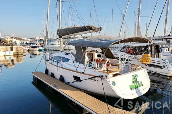 Elan 40 Impression - Yacht Charter Sailica
