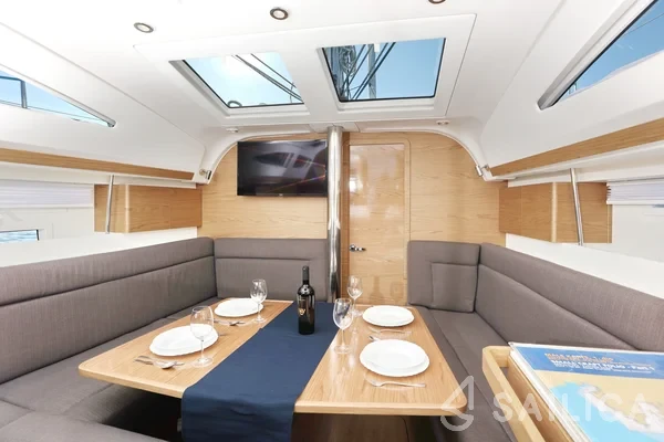 Elan 40 Impression - Yacht Charter Sailica